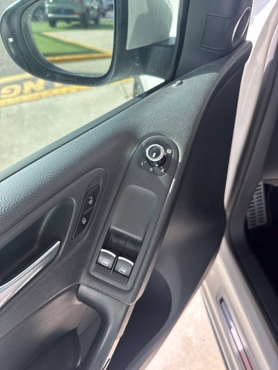 2012 Volkswagen Golf GTI 2-Door Autobahn