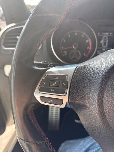 2012 Volkswagen Golf GTI 2-Door Autobahn