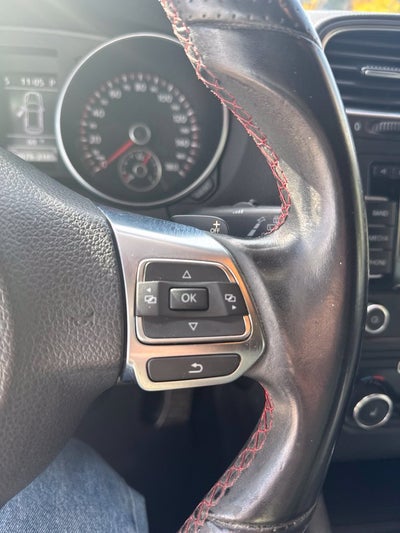 2012 Volkswagen Golf GTI 2-Door Autobahn