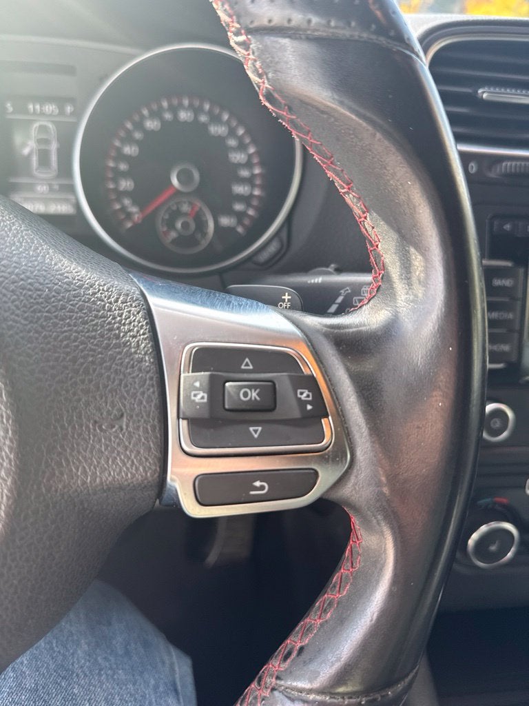 2012 Volkswagen Golf GTI 2-Door Autobahn