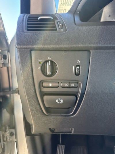 2012 Volvo XC90 AWD 4dr