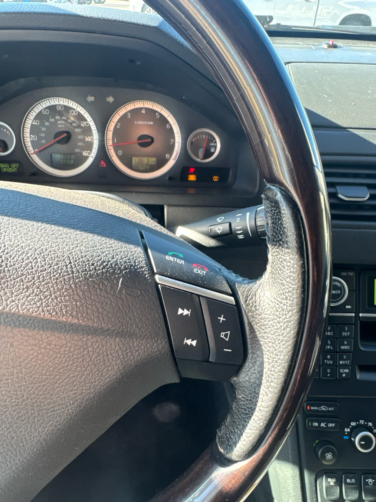 2012 Volvo XC90 AWD 4dr